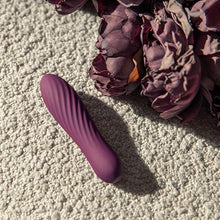 Afbeelding in Gallery-weergave laden, Svakom Tulip Mini Vibrator 11 Cm
