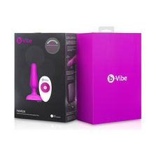 Afbeelding in Gallery-weergave laden, B-Vibe - Novice Remote Control Plug Fuchsia
