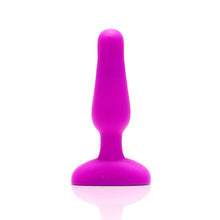 Afbeelding in Gallery-weergave laden, B-Vibe - Novice Remote Control Plug Fuchsia
