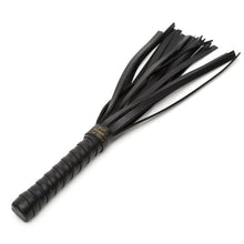 Afbeelding in Gallery-weergave laden, Fifty Shades of Grey - Bound to You Small Flogger
